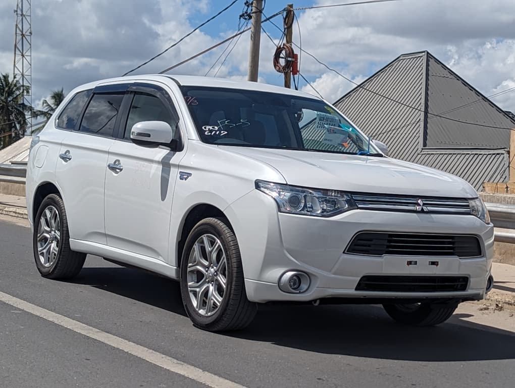 Mitsubishi Outlander for Sale in Tanzania