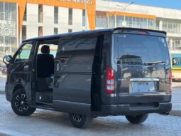 
										Toyota Hiace Van for sale full									