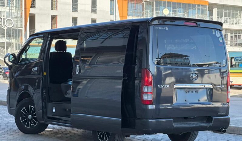 
								Toyota Hiace Van for sale full									