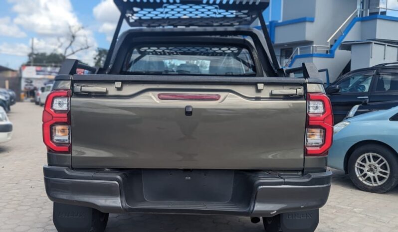 
								Toyota Hilux New model for sale full									