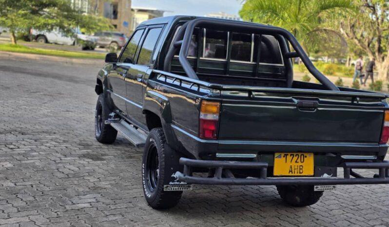 
								Toyota Hilux pick up for sale full									