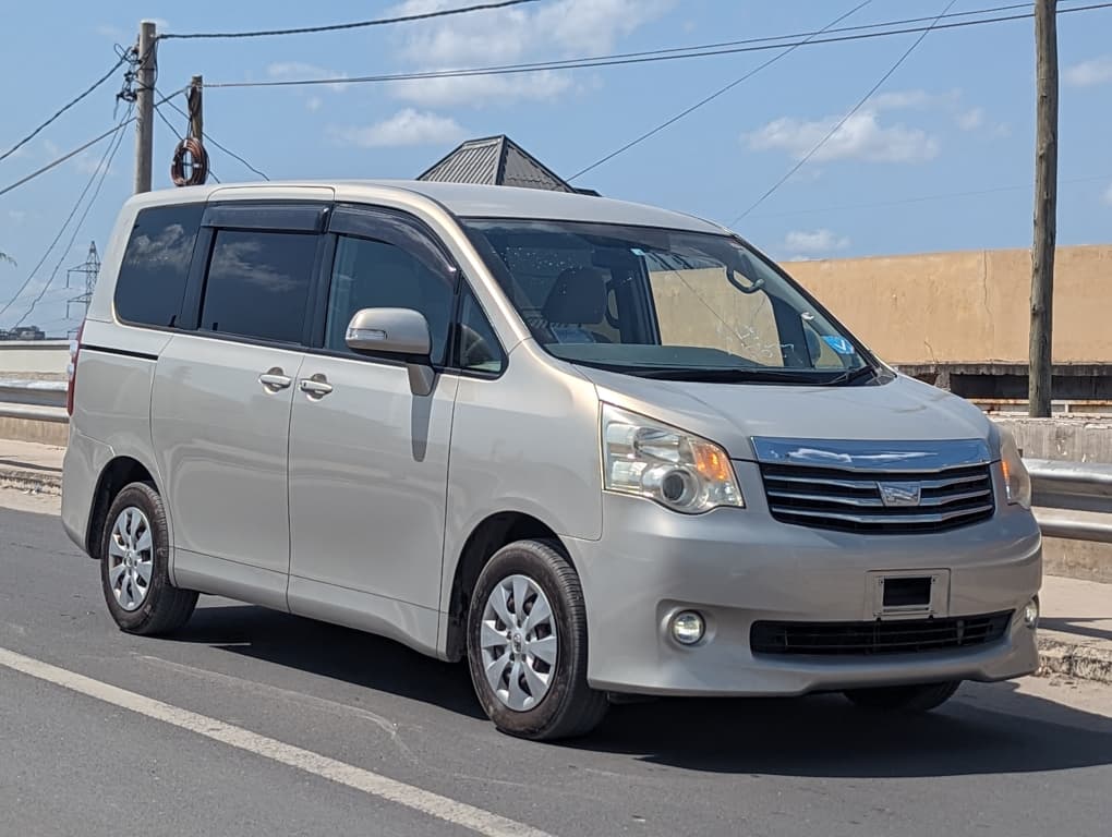 Toyota Noah New Model for sale