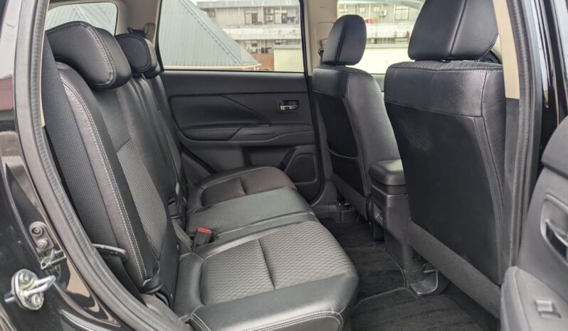 
								Used Mitsubishi Outlander Phev for Sale full									