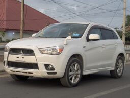 Mitsubishi rvr 2010 model for sale