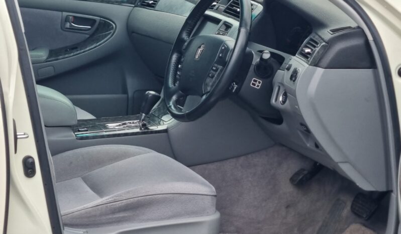 
								Toyota crown royal extra for sale near Dar es salaam full									