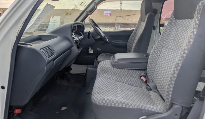 
								Toyota Hiace old model price full									