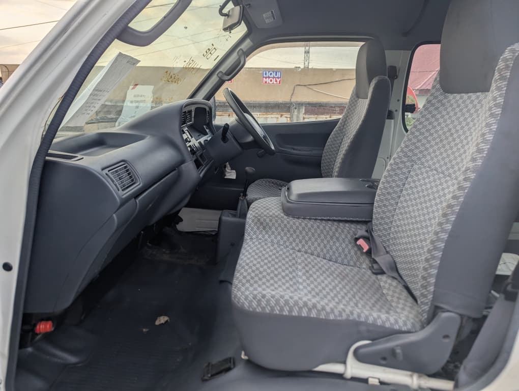 Toyota Hiace old model price