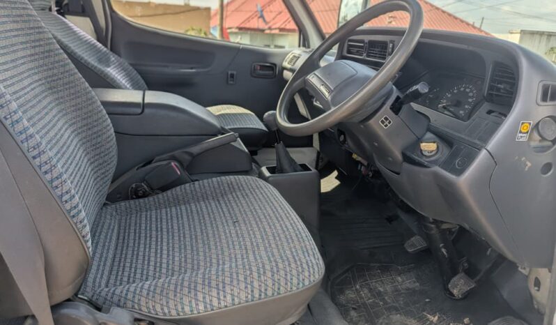 
								Toyota Hiace for sale in tanzania full									