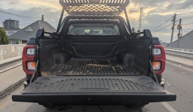 
								Toyota Hilux new model for sale Dar es salaam full									