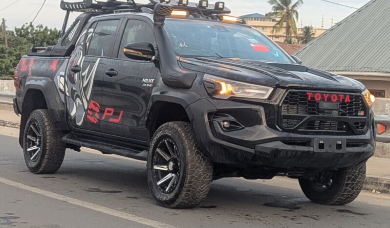 
								Toyota Hilux new model for sale Dar es salaam full									