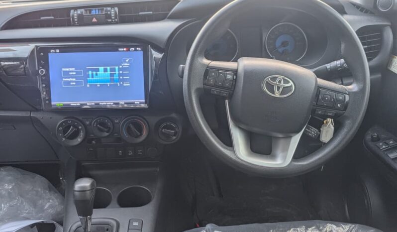 
								Toyota Hilux new model for sale Dar es salaam full									