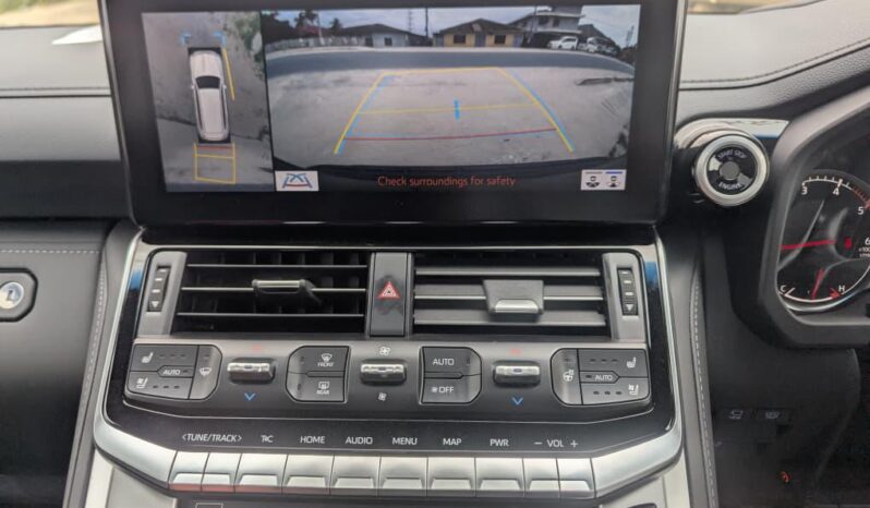 
								Toyota Land Cruiser 300 ZX cars for sale in Tanzania full									