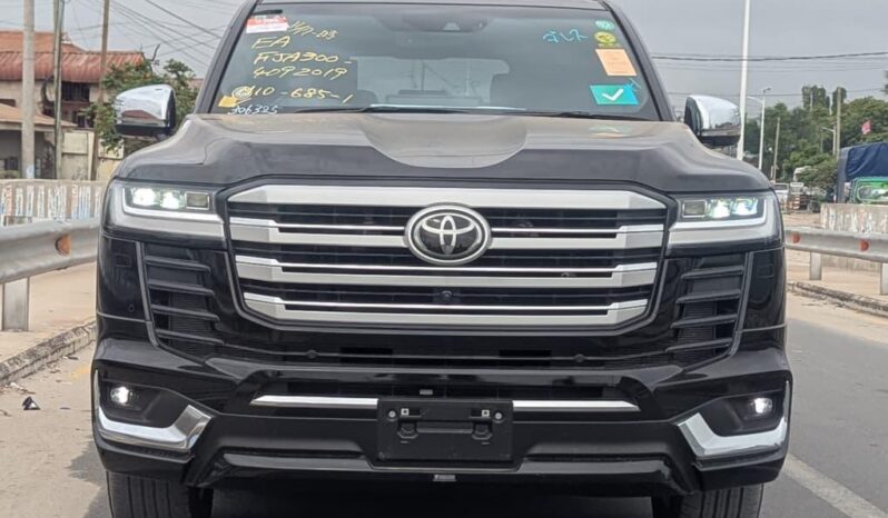 
								Toyota Land Cruiser 300 ZX cars for sale in Tanzania full									