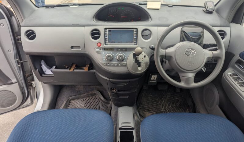 
								Toyota Sienta old model for sale full									