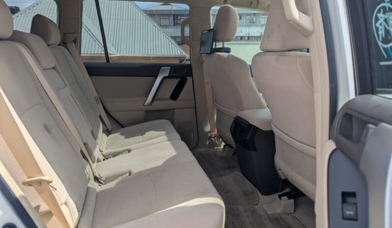 
								Toyota Land Cruiser Prado TRJ150W for Sale Dar es Salaam full									