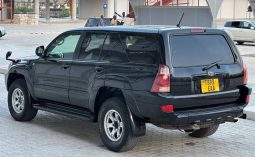 
Toyota Hilux Surf full									