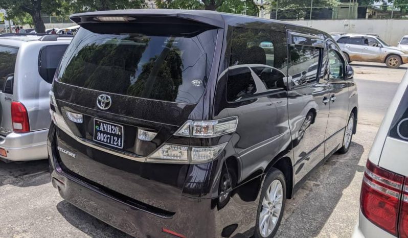 
Toyota Vellfire full									