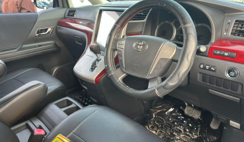 
Toyota Vellfire full									