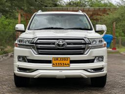 
Toyota landcruiser VX V8 full									