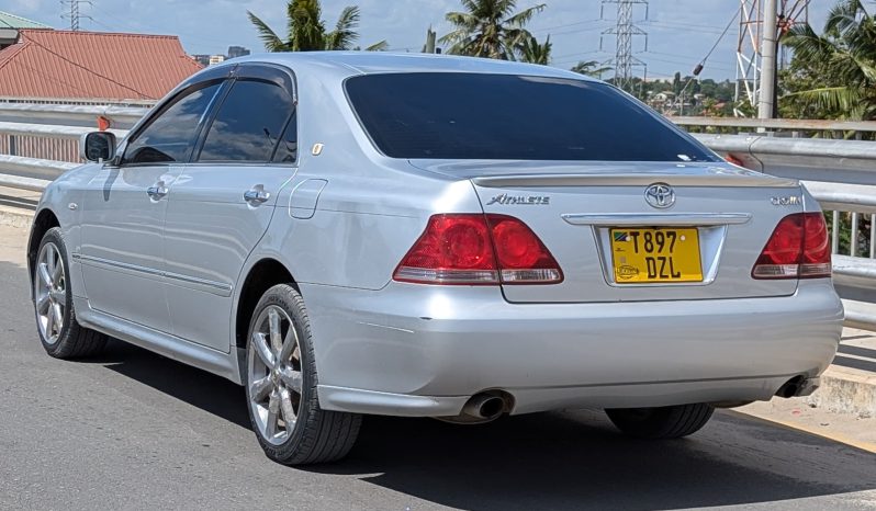 
Toyota Crown Athlete full									