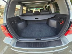 
Toyota Kluger full									