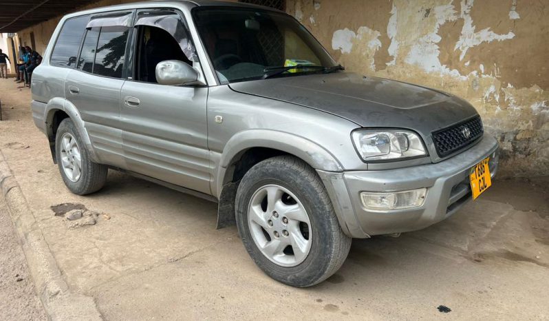 
Toyota Rav 4 full									