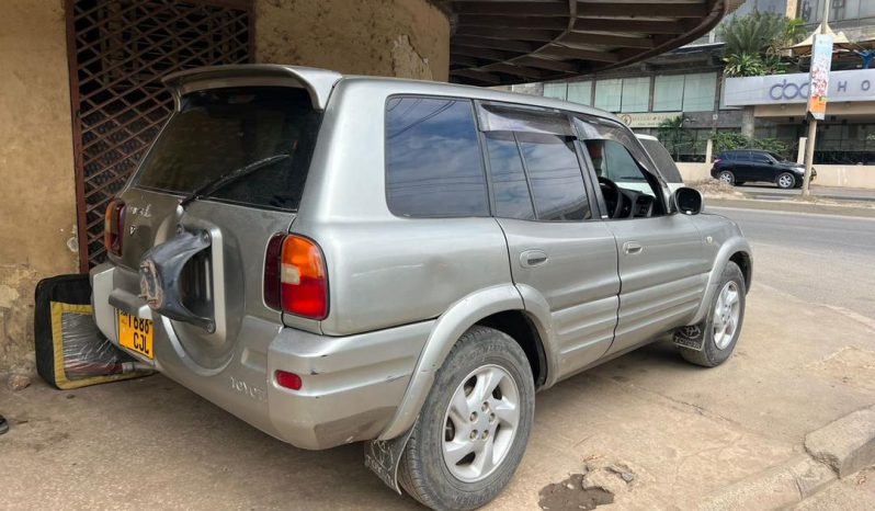 
Toyota Rav 4 full									