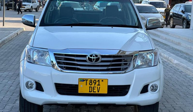 
Used Toyota Hilux for sale in Tanzania full									