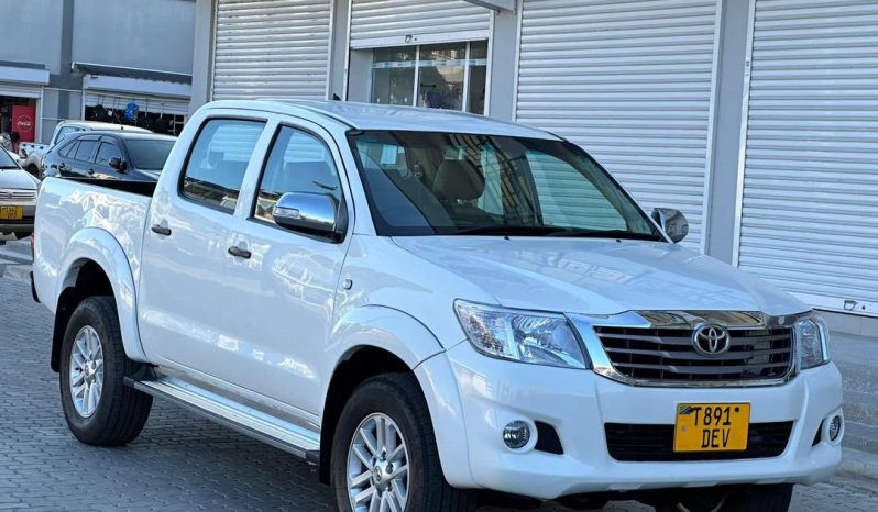 
Used Toyota Hilux for sale in Tanzania full									