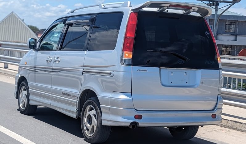 
Toyota Noah for sale in Dar es salaam full									